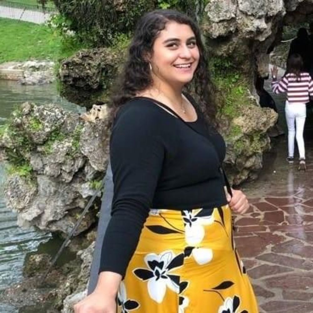 Meet your Posher, Bella